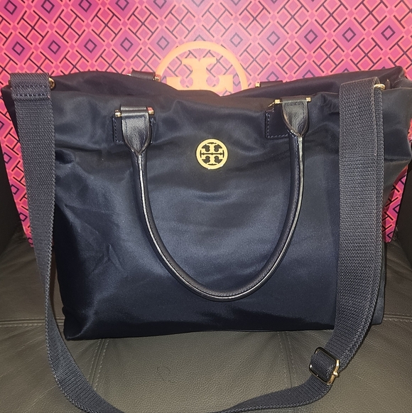 Tory Burch Navy Nylon Tote Bag W/ Wallet - Picture 4 of 10
